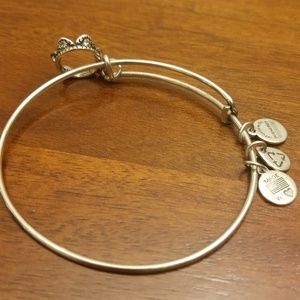 Alex and Ani Jewelry - Alex and Ani "Queen's Crown" Bracelet Alex and Ani Jewelry - Alex and Ani "Queen's Crown" Bracelet